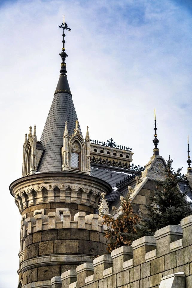 Замок Гарибальди в деталях Замок Гарибальди в деталях