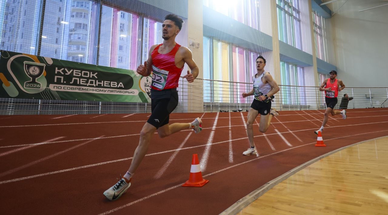 Кирилл Мануйло - бронзовый призер третьего этапа Кубка Леднёва Кирилл Мануйло - бронзовый призер третьего этапа Кубка Леднёва