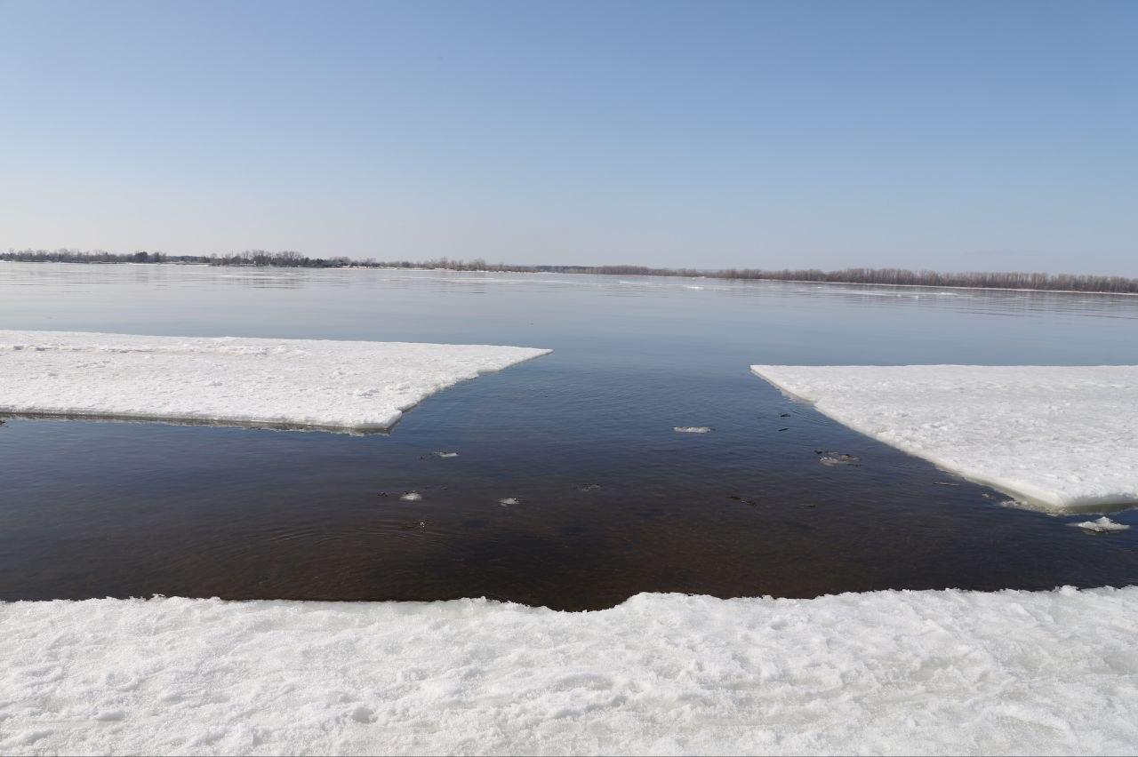 Ледоход начался на Волге в Самаре Ледоход начался на Волге в Самаре