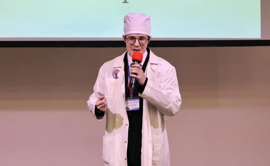 Самарский учитель провел урок в форме стендапа