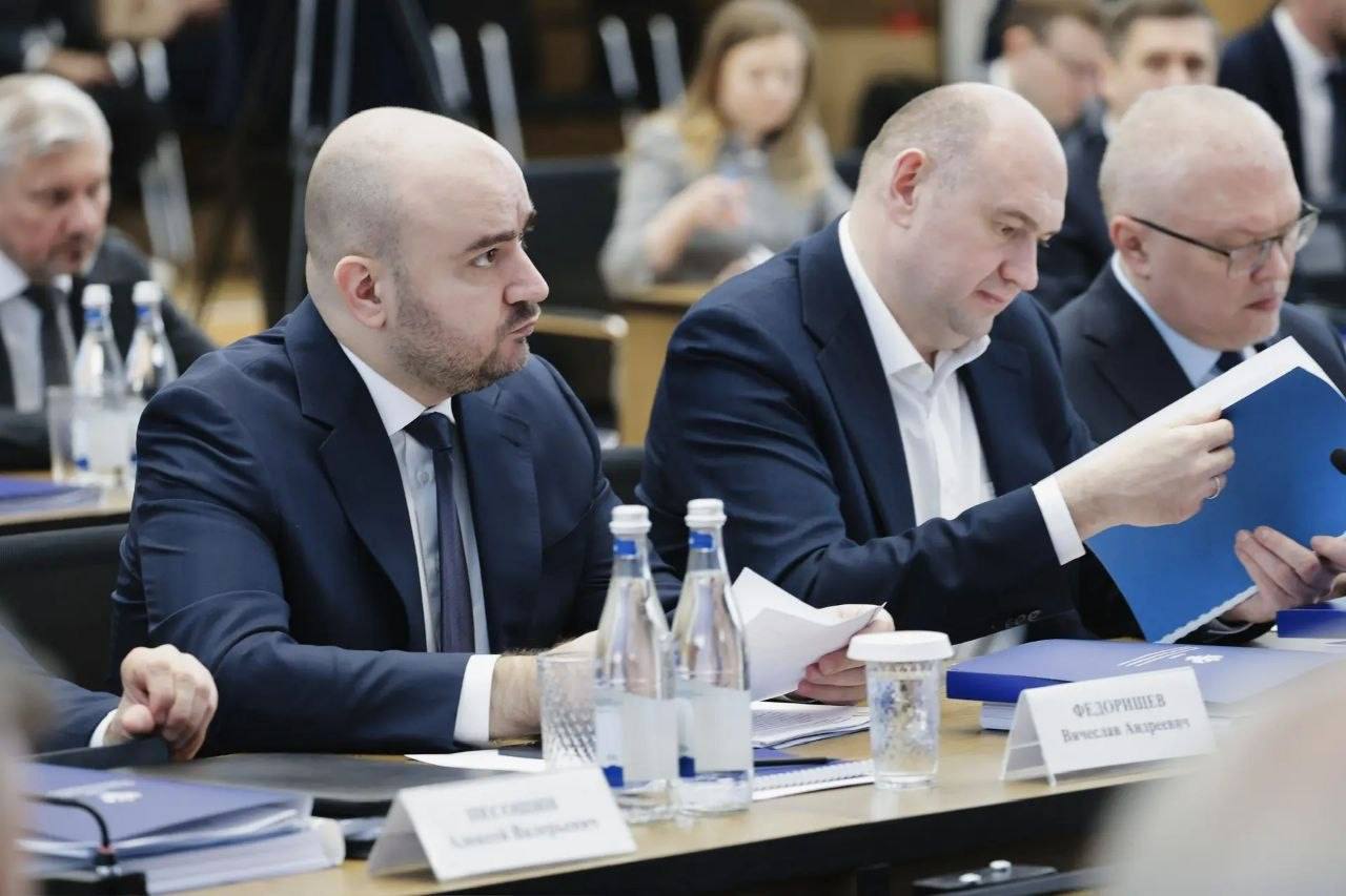 В Нижнем Новгороде проходит заседание Совета с участием руководителей профильных министерств и ведомств, глав регионов ПФО, федеральных экспертов В Нижнем Новгороде проходит заседание Совета с участием руководителей профильных министерств и ведомств, глав регионов ПФО, федеральных экспертов