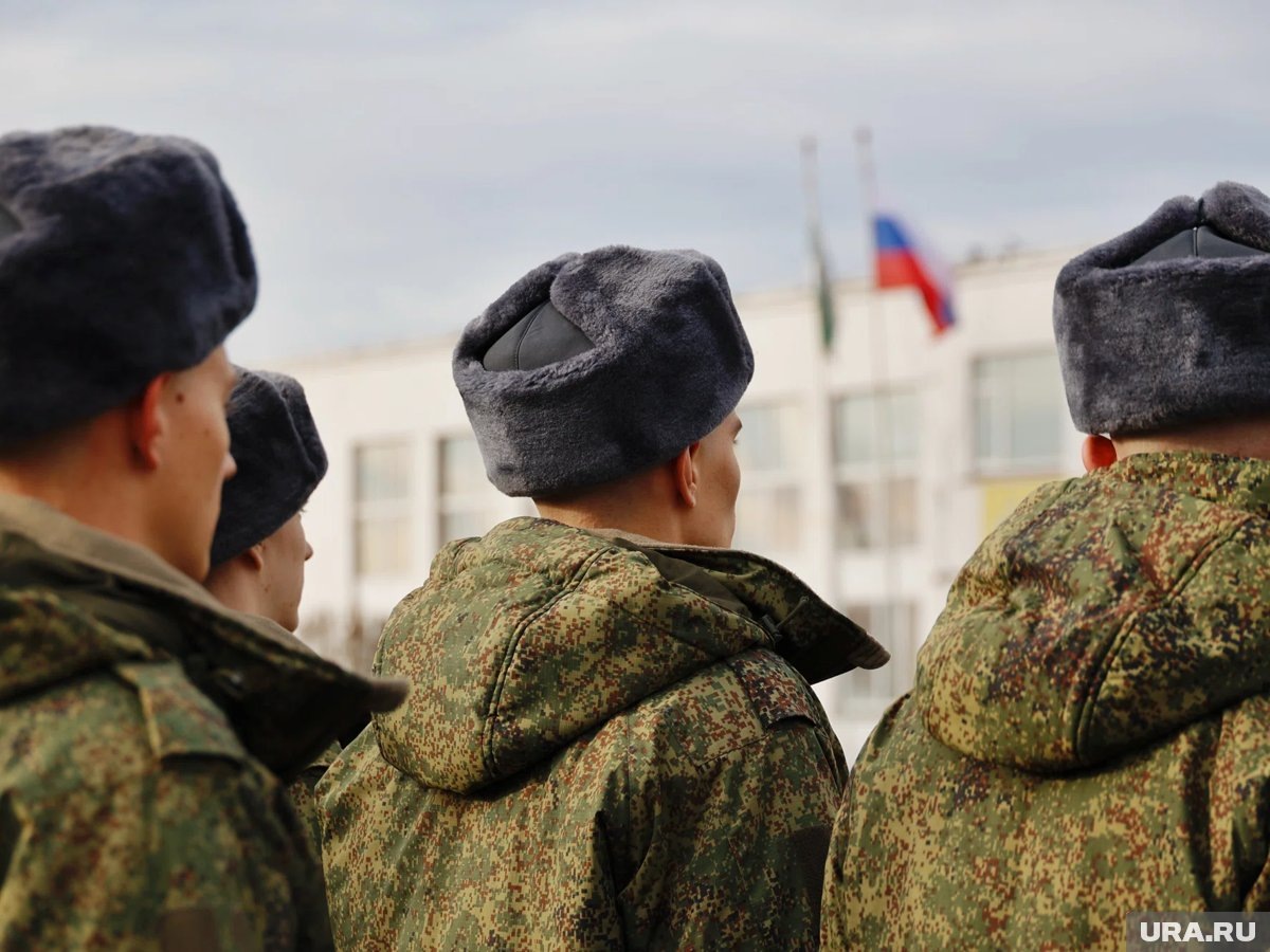 Новый законопроект: армия России может защищать граждан за границей