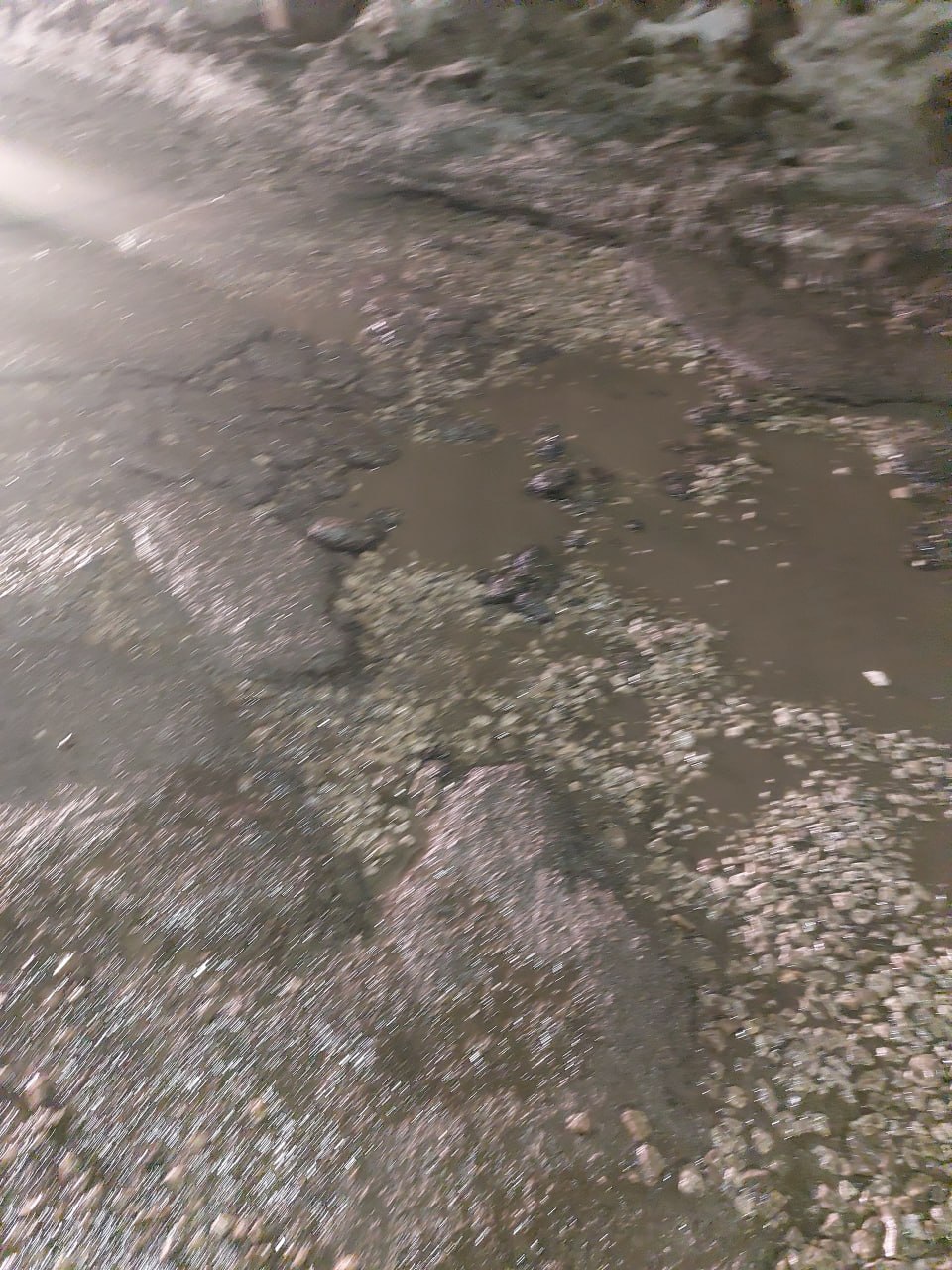 Самарцы пожаловались на состояние внутридворовой дороги по улице Ташкентской, возле домов 154,152,150 Самарцы пожаловались на состояние внутридворовой дороги по улице Ташкентской, возле домов 154,152,150