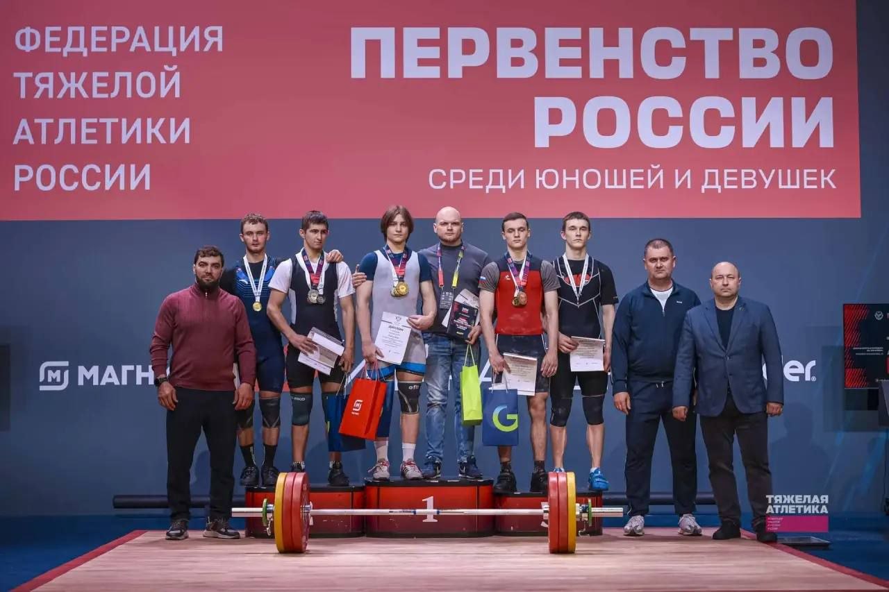 Иван Бойков стал победителем первенства России по тяжелой атлетике