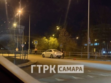 На пересечении улиц Ново-Садовой и Потапова произошло ДТП с перекрытием движения