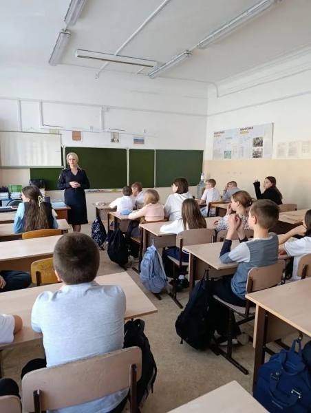 Полицейские и общественники Самарской области провели профилактические беседы с молодёжью