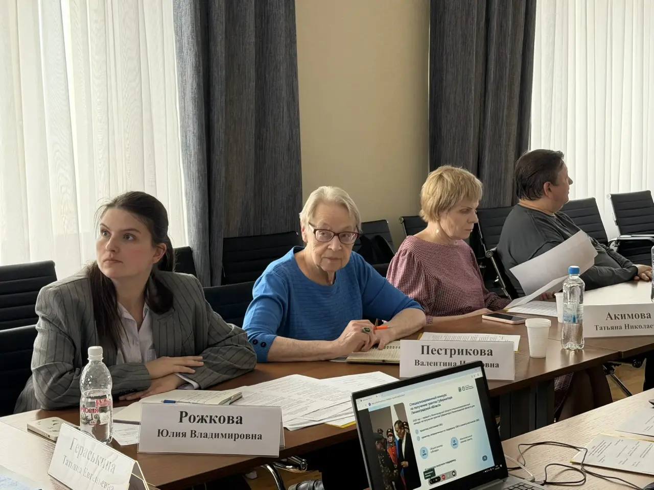 Обменялись практиками по поддержке СОНКО с коллегами из Ленинградской области Обменялись практиками по поддержке СОНКО с коллегами из Ленинградской области