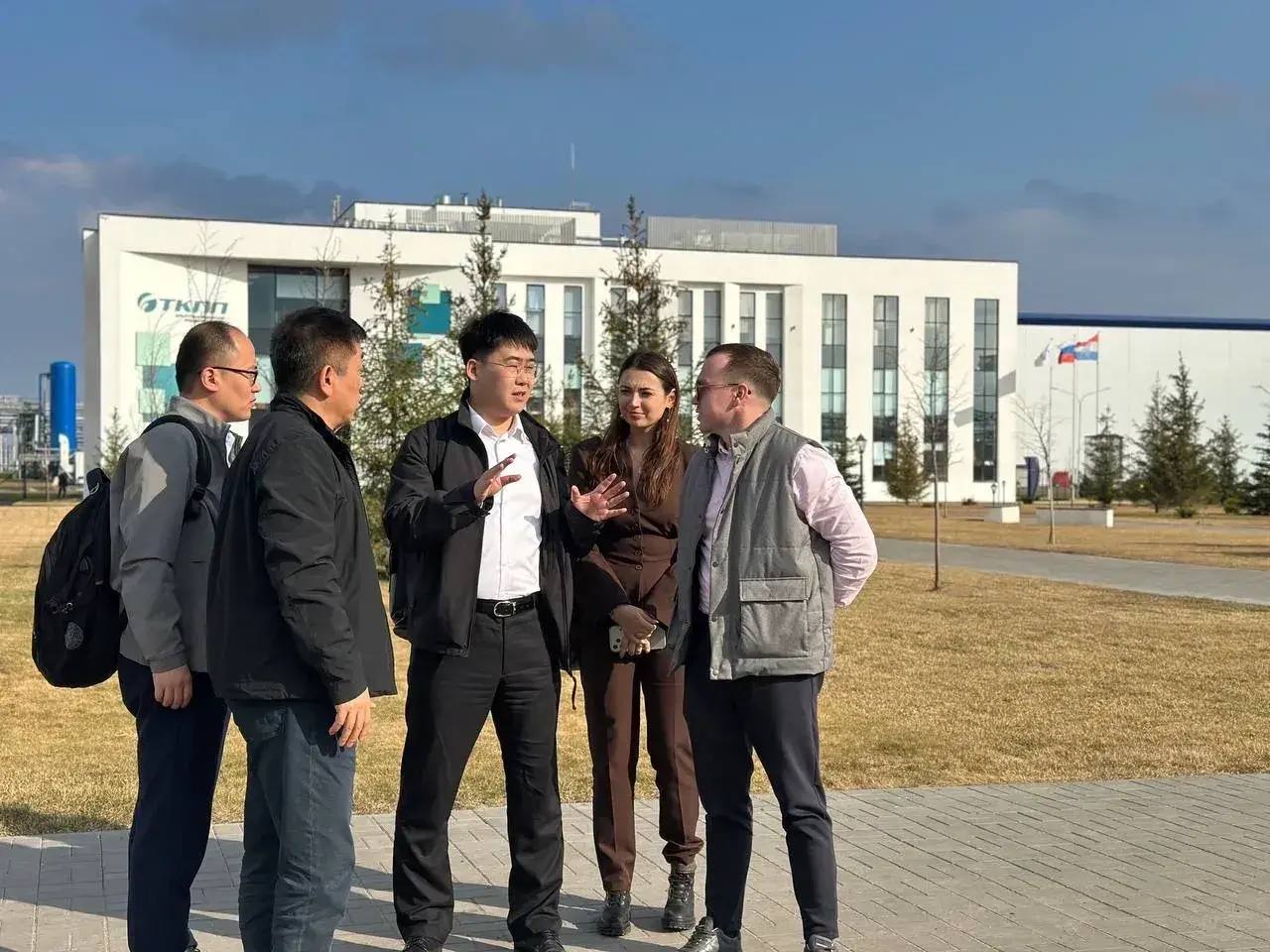 Китайские инвесторы оценили потенциал Самарской области для локализации нового производства Китайские инвесторы оценили потенциал Самарской области для локализации нового производства