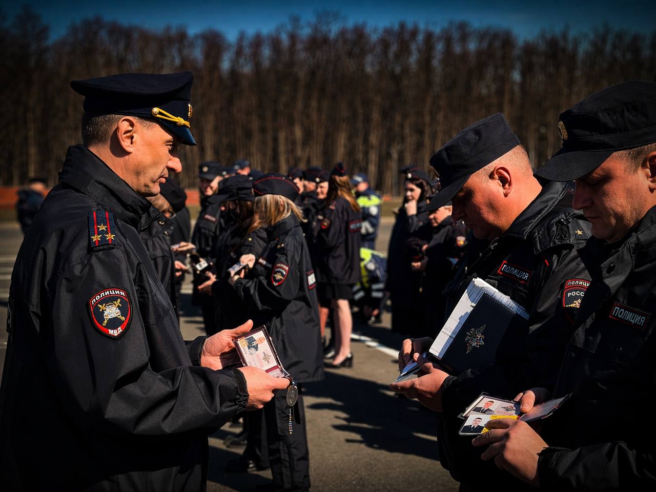 В Управлении Госавтоинспекции Самарской области в связи с переходом на летнюю форму одежды состоялся строевой смотр В Управлении Госавтоинспекции Самарской области в связи с переходом на летнюю форму одежды состоялся строевой смотр