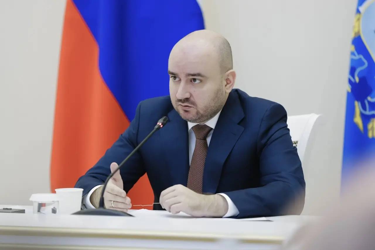 Губернатор Самарской области Вячеслав Федорищев провёл оперативное совещание в Правительстве