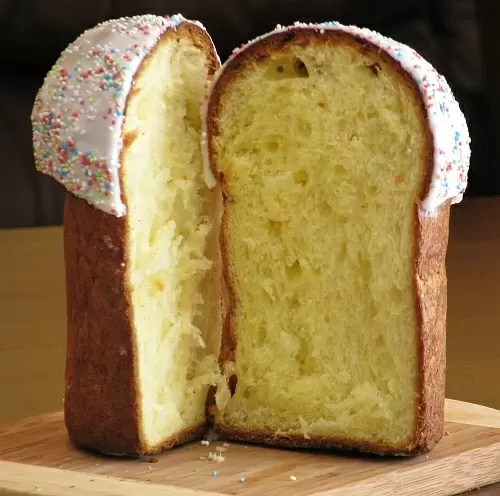 Сметанный кулич: легкость и аромат в каждом кусочке