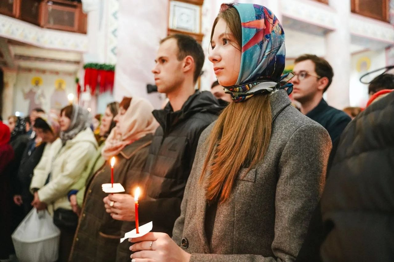 Самарцы встретили Светлое Христово Воскресение Самарцы встретили Светлое Христово Воскресение