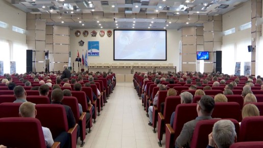 Вячеслав Федорищев вручил награды сотрудникам и ветеранам РКЦ «Прогресс»