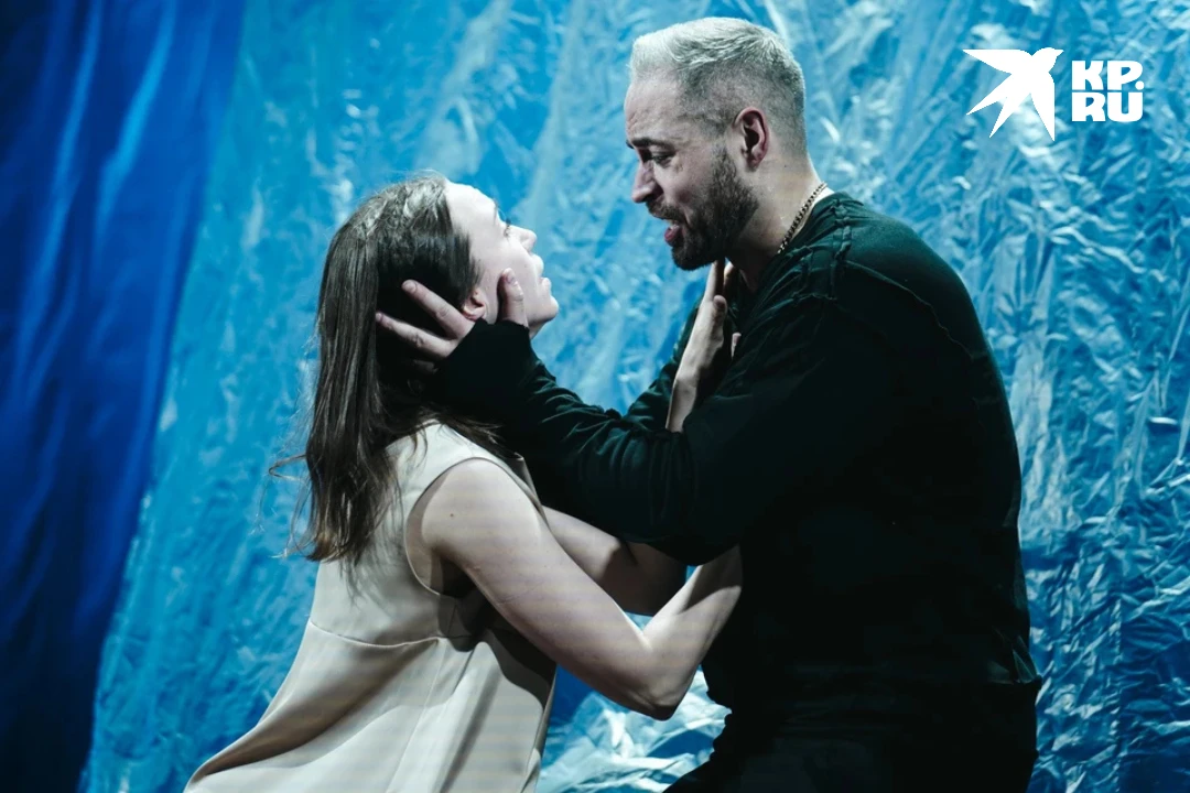 «Гамлет», от которого бегут мурашки: громкая премьера самарского драмтеатра «Гамлет», от которого бегут мурашки: громкая премьера самарского драмтеатра