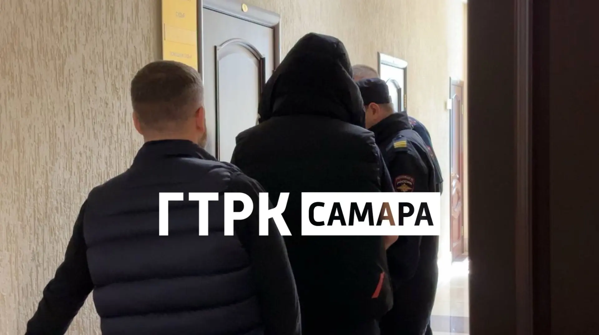 В Кировском районном суде начался суд по делу о нелегальной выдаче водительских удостоверений мигрантам