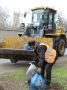 Продолжается вывоз мусора и растительных отходов, собранных во время субботников