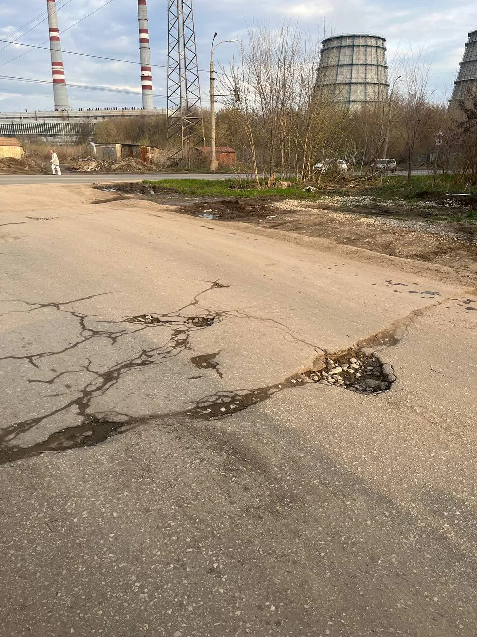 Жители Самары пожаловались на состояние дороги по адресу: улица Алма-Атинская, 132