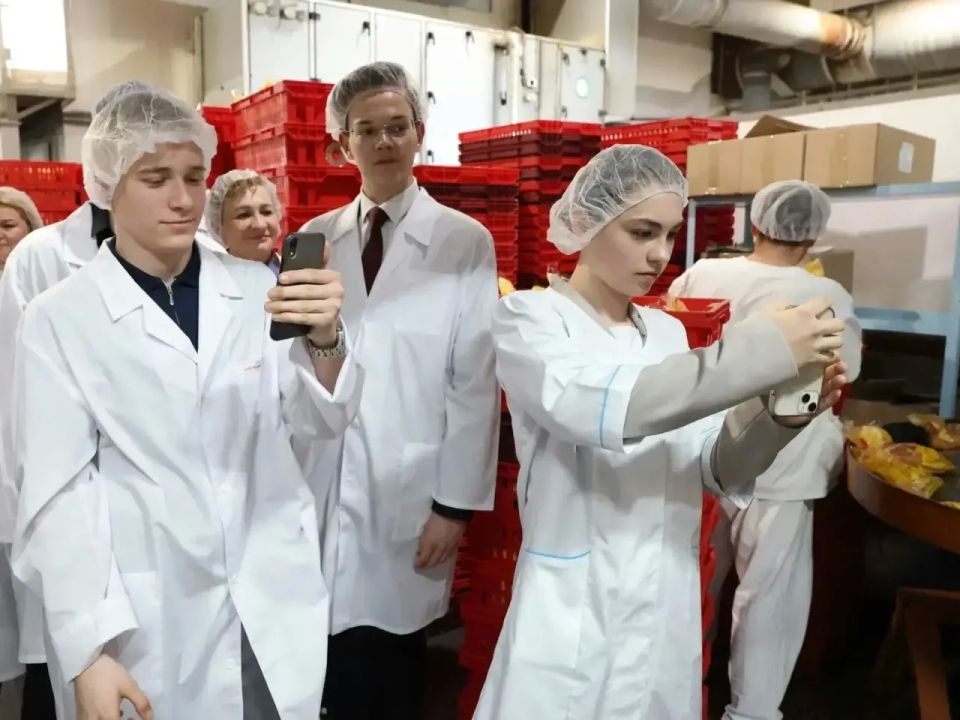 ��������� ������� ����Ȼ �������� ������������ ���������� ��ʻ