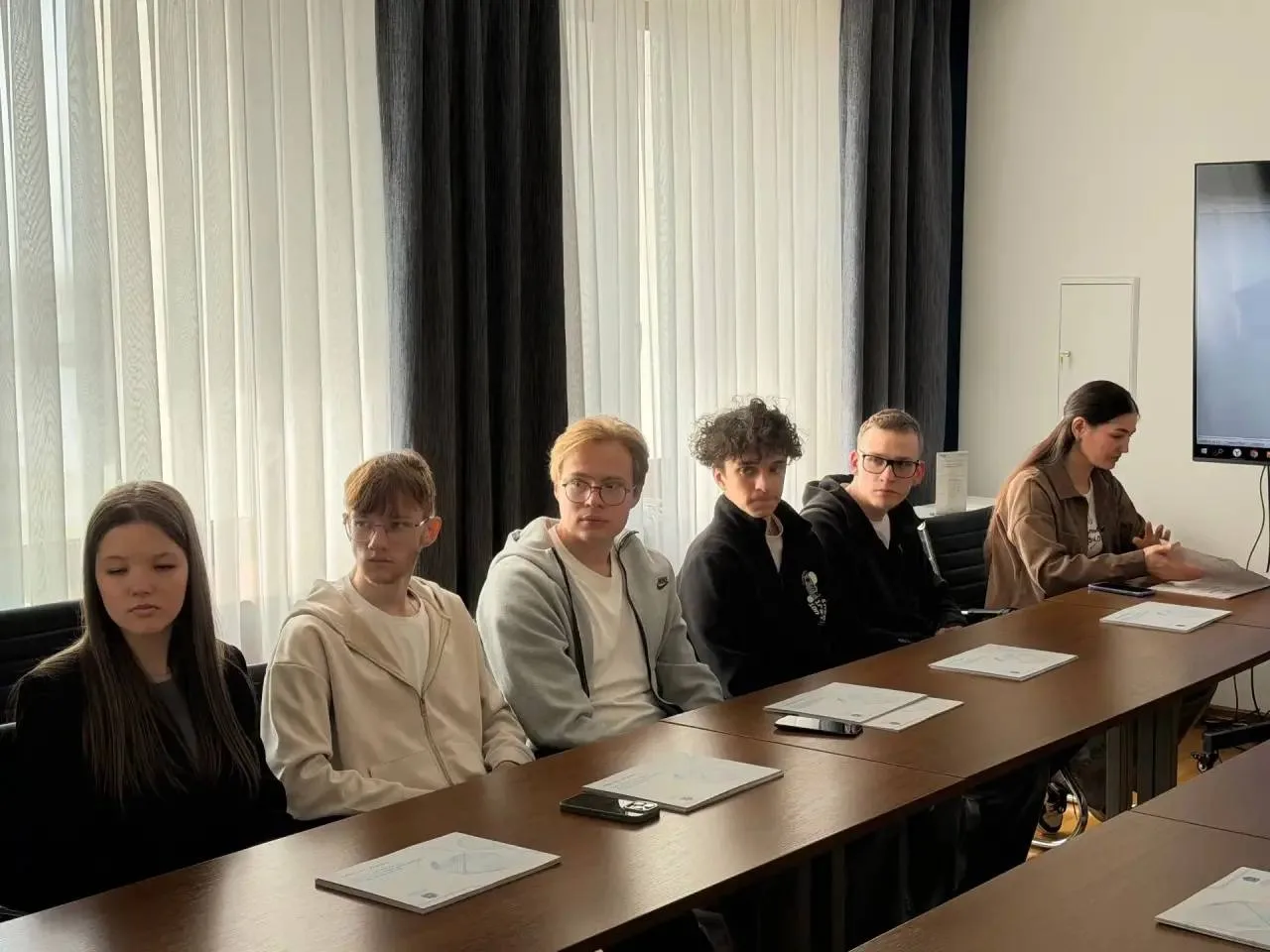 Павел Финк провел встречу со студентами Института экономики и управления Самарского университета им. Королёва Павел Финк провел встречу со студентами Института экономики и управления Самарского университета им. Королёва