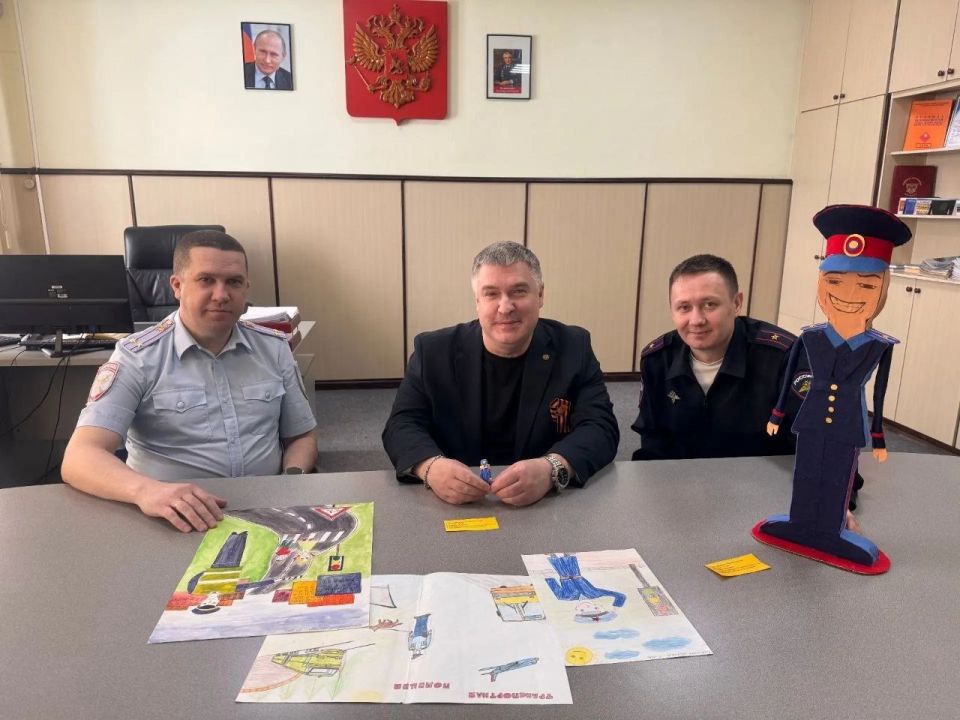 Таймырские школьники показали своё видение работы стражей правопорядка в рамках Всероссийского конкурса «Полицейский Дядя Стёпа»