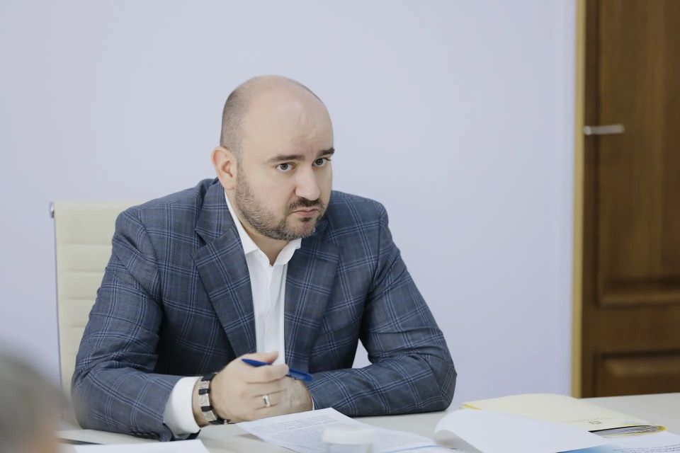 Вячеслав Федорищев: Оперативное совещание. Провел его в Октябрьске, где сегодня работал