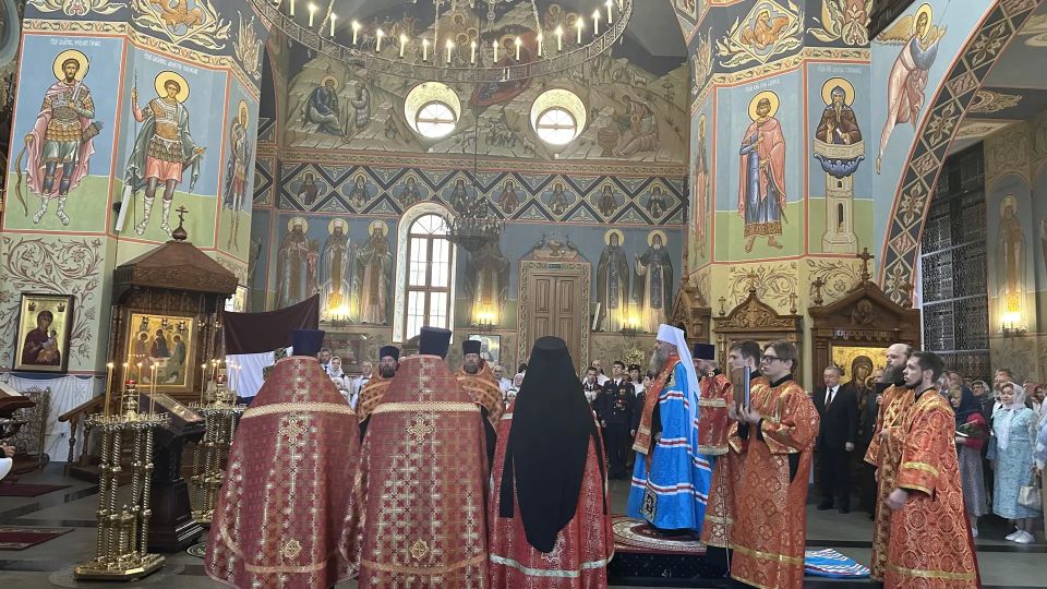 В Иверском женском монастыре проходят торжественные мероприятия, посвященные Дню Самарского знамени В Иверском женском монастыре проходят торжественные мероприятия, посвященные Дню Самарского знамени