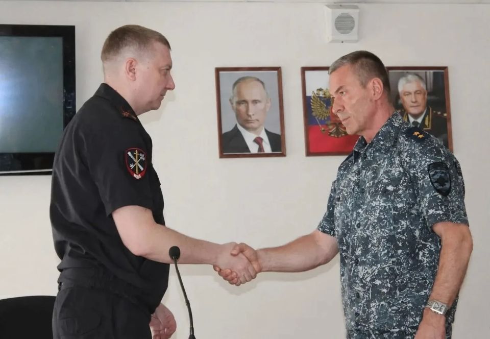Начальник ГУ МВД России по Самарской области представил нового руководителя сызранской полиции Евгения Федотова