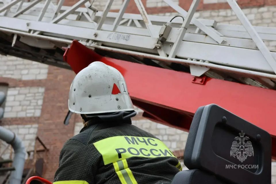 За прошедшие сутки пожарно-спасательные подразделения выезжали на ликвидацию 33 пожаров