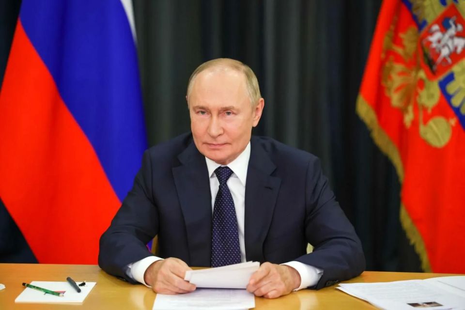 Уровень доверия россиян Владимиру Путину составляет почти 74 %
