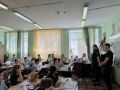 В Самарской области в преддверии летних каникул сотрудники полиции проводят профилактические беседы со школьниками