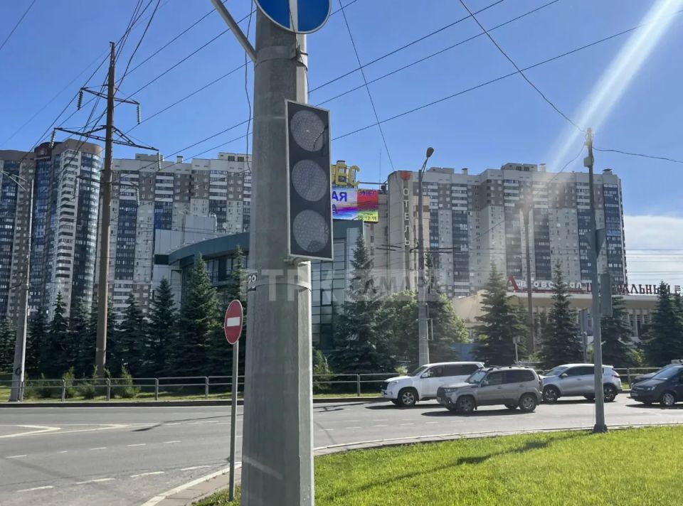 Дорожный коллапс: на кольце Авроры и Московского шоссе погасли светофоры 28 мая