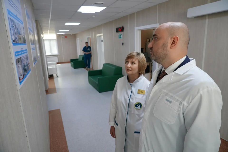 Вячеслав Федорищев оценил новый операционный модуль Самарской областной детской клинической больницы им. Н. Н. Ивановой