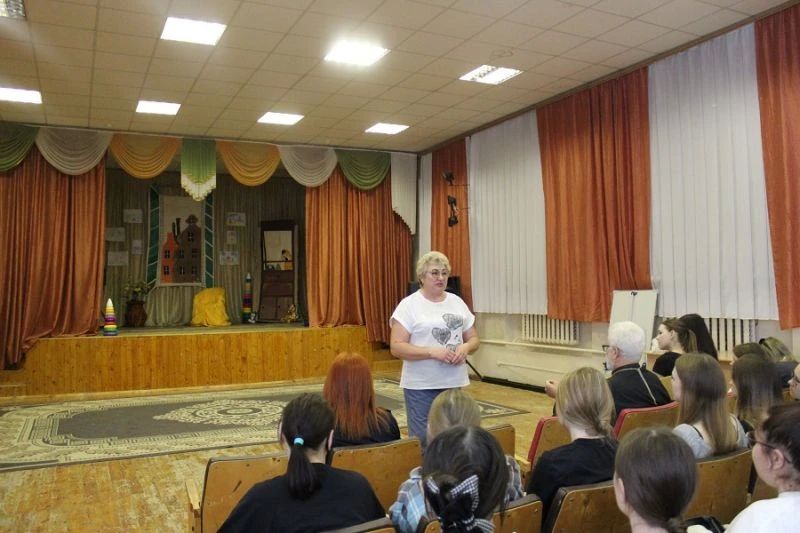 В Самарской области полицейские и общественники провели профилактическую беседу со студентами колледжа