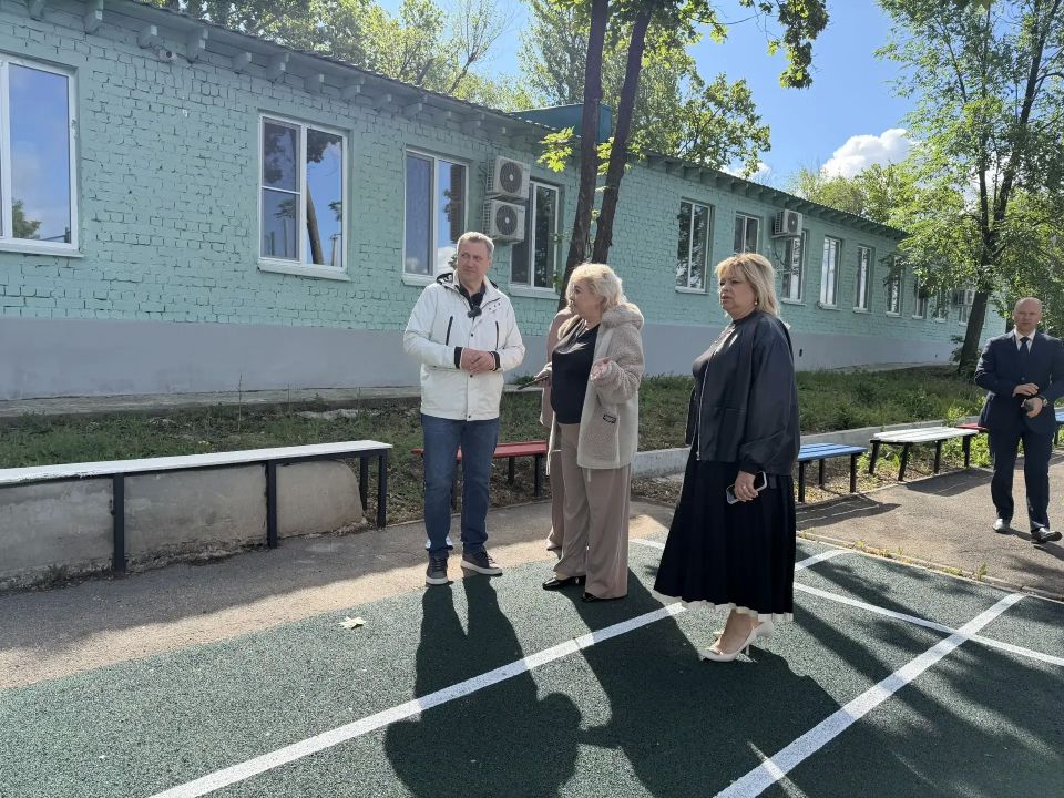 Иван Носков оценивает готовность к открытию перед первой сменой лагеря «Волжский Артек» Иван Носков оценивает готовность к открытию перед первой сменой лагеря «Волжский Артек»