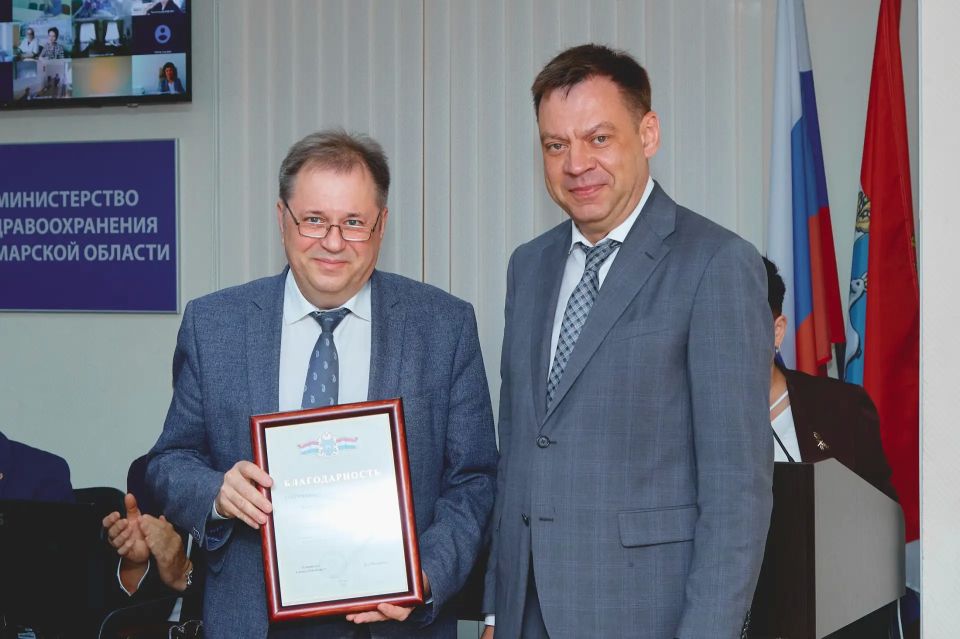 Андрей Орлов вручил отраслевые награды сотрудникам министерства и представителям учреждений здравоохранения