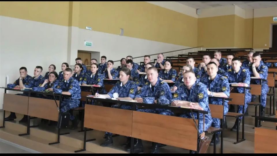 Ветеран следственных органов совместно с сотрудниками следственного управления СК России по Самарской области принял участие в лекционном занятии со студентами Самарского юридического института ФСИН России Ветеран следственных органов совместно с сотрудниками следственного управления СК России по Самарской области принял участие в лекционном занятии со студентами Самарского юридического института ФСИН России