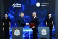Глава Самарской области и гендиректор газовой компании провели встречу на ПМЭФ