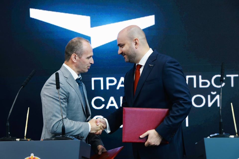 Вячеслав Федорищев: Продолжаем работу на ПМЭФ. Подписали стратегические соглашения, которые дадут Самарской области новые рабочие места, инвестиции и точки роста на годы вперед Вячеслав Федорищев: Продолжаем работу на ПМЭФ. Подписали стратегические соглашения, которые дадут Самарской области новые рабочие места, инвестиции и точки роста на годы вперед