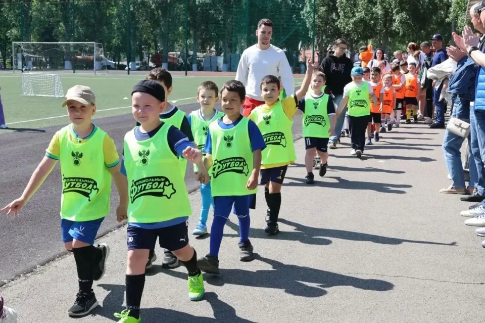 В Самаре продолжается реализация программы развития дошкольного футбола В Самаре продолжается реализация программы развития дошкольного футбола