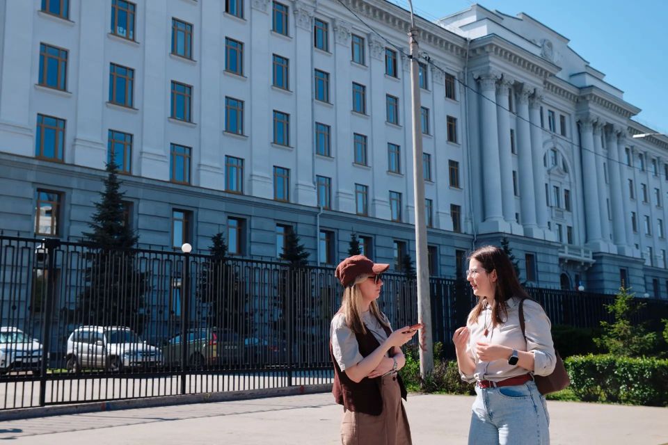Гуляем по Самаре с архитектором-реставратором и экскурсоводом Любовью Ионовой Гуляем по Самаре с архитектором-реставратором и экскурсоводом Любовью Ионовой