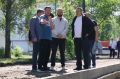 Иван Носков проверил ремонт дорог и школы в Куйбышевском районе