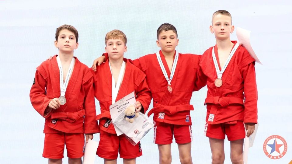 Спортсмены Самарской области стали призерами первенства России по самбо Спортсмены Самарской области стали призерами первенства России по самбо