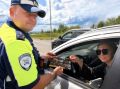 Госавтоинспекторы Самарской области провели профилактические беседы с водителями