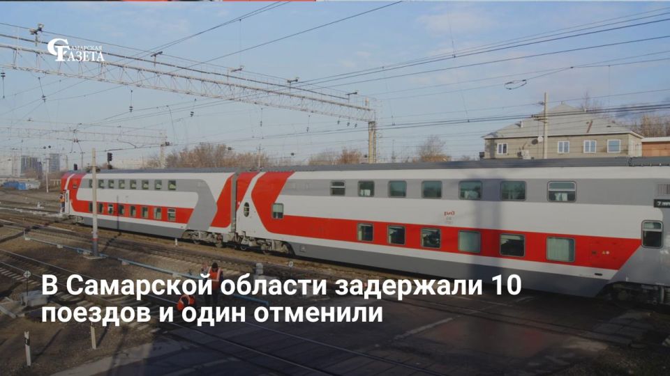 Утром 10 июня в Самарской области произошел массовый сбой в движении поездов из-за отключения напряжения в контактной сети на станции «Кряж»