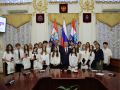Иван Носков: Сегодня вместе с советником председателя Правительства Самарской области Александром Фетисовым вручили паспорта 18 юным самарцам