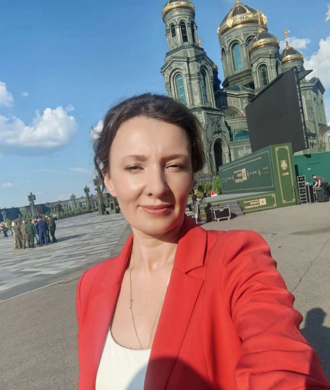 Анна Кузнецова: В парке «Патриот» награждаем победителей Международной молодёжной военно-спортивной игры «Наследники Победы» Анна Кузнецова: В парке «Патриот» награждаем победителей Международной молодёжной военно-спортивной игры «Наследники Победы»