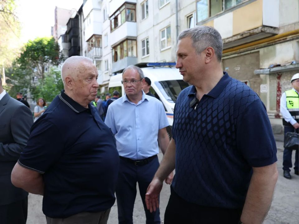 Иван Носков: Вместе с заместителем председателя Правительства Самарской области Владимиром Кием и начальником Главного управления МЧС России по Самарской области Сергеем Аникиным по поручению губернатора Самарской области... Иван Носков: Вместе с заместителем председателя Правительства Самарской области Владимиром Кием и начальником Главного управления МЧС России по Самарской области Сергеем Аникиным по поручению губернатора Самарской области...