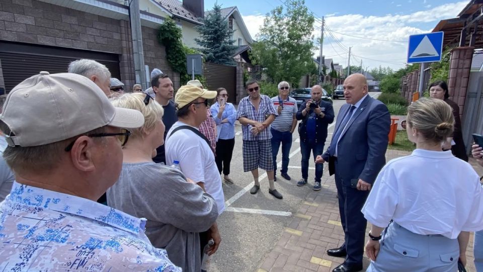 В поселке «Моя Ильинка» разгорелся конфликт между жителями, застройщиками и администрацией района В поселке «Моя Ильинка» разгорелся конфликт между жителями, застройщиками и администрацией района
