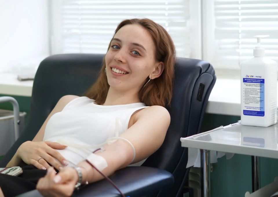 Более 400 жителей региона сдали кровь во Всемирный день донора Более 400 жителей региона сдали кровь во Всемирный день донора