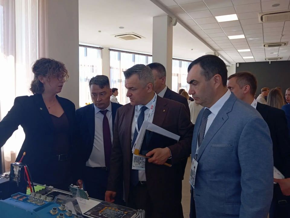 В Тольятти на площадке Технопарка Жигулевская Долина начался форум, посвященный развитию гражданской беспилотной авиации "Люди и дроны В Тольятти на площадке Технопарка Жигулевская Долина начался форум, посвященный развитию гражданской беспилотной авиации "Люди и дроны